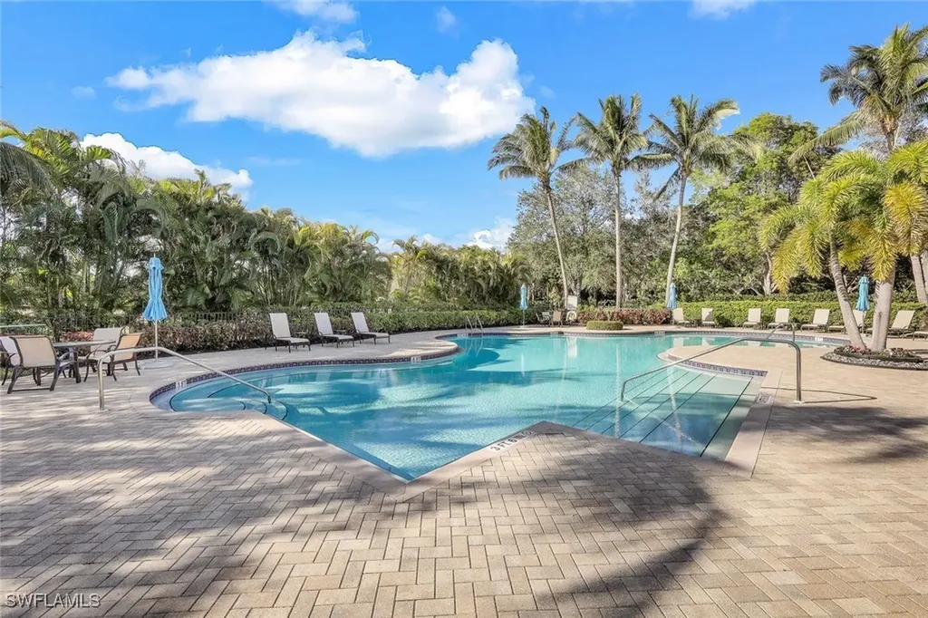 9275 Menaggio Court Naples FL 34114