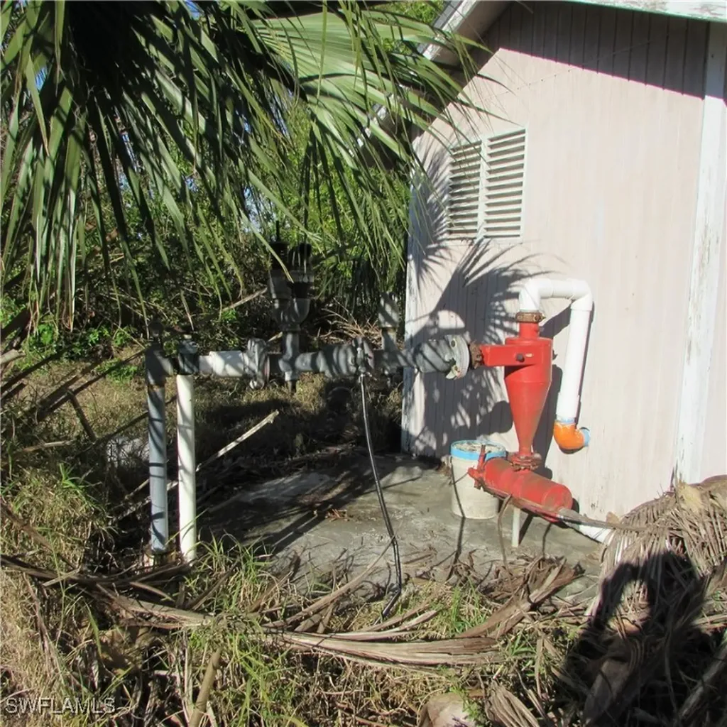 10011 Stringfellow Road St. James City FL 33956