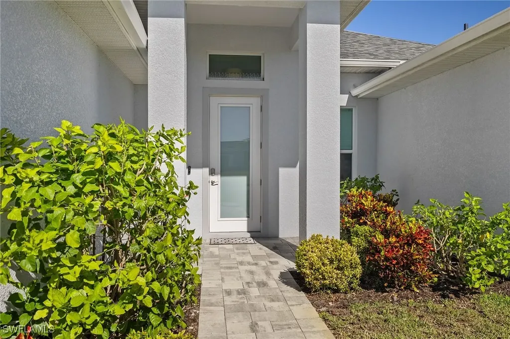 845 SW 37th Street Cape Coral FL 33914