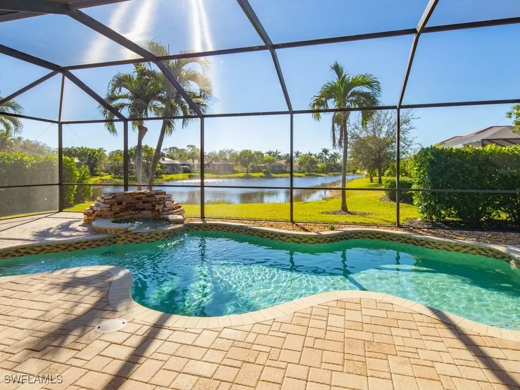 442 Saddlebrook Lane Naples FL 34110