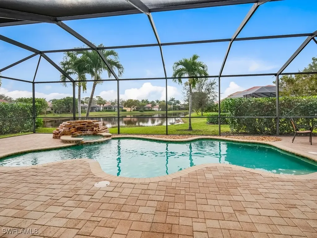 442 Saddlebrook Lane Naples FL 34110