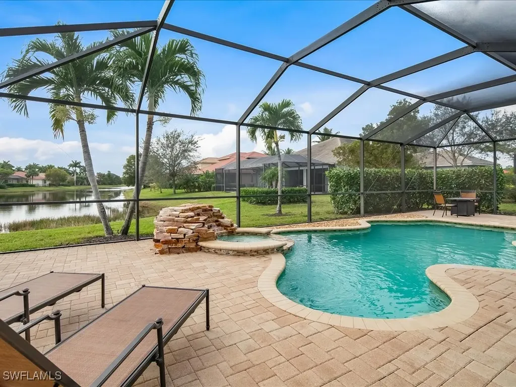 442 Saddlebrook Lane Naples FL 34110