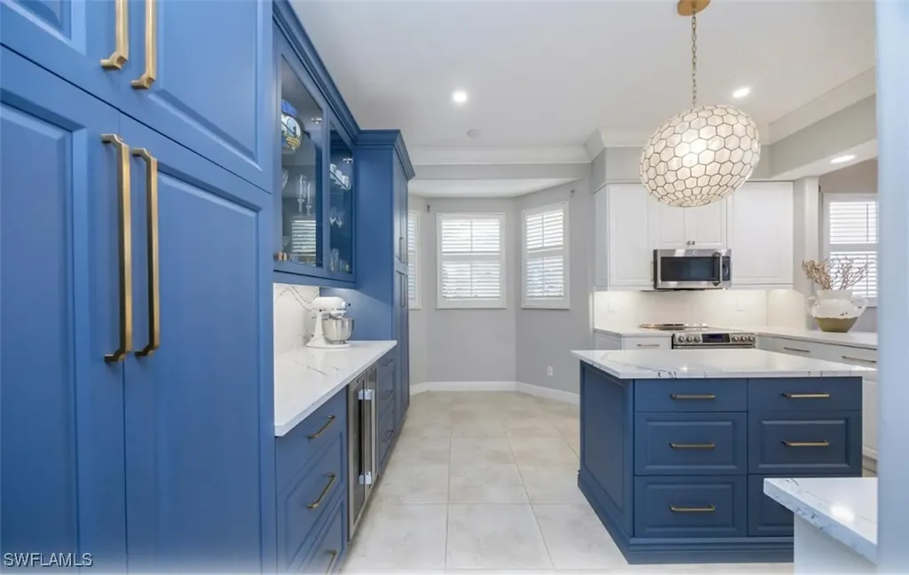 693 Vintage Reserve Circle Naples FL 34119