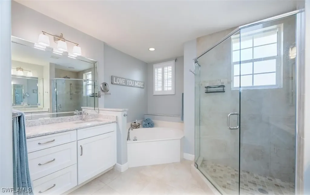 693 Vintage Reserve Circle Naples FL 34119