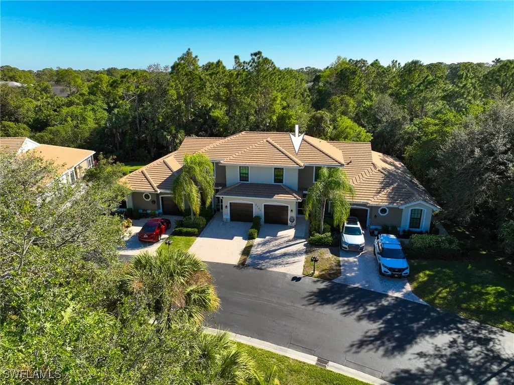 7700 Woodbrook Circle Naples FL 34104