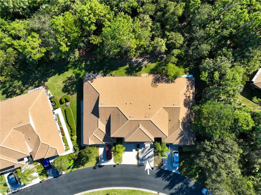 7700 Woodbrook Circle Naples FL 34104