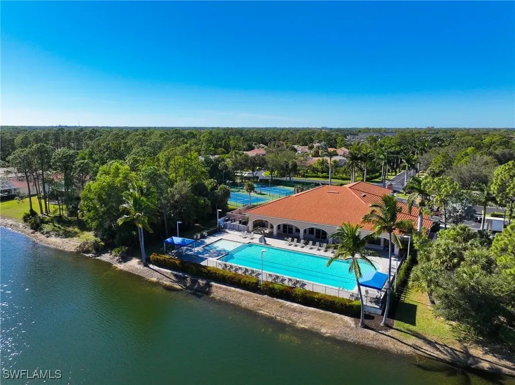 7700 Woodbrook Circle Naples FL 34104