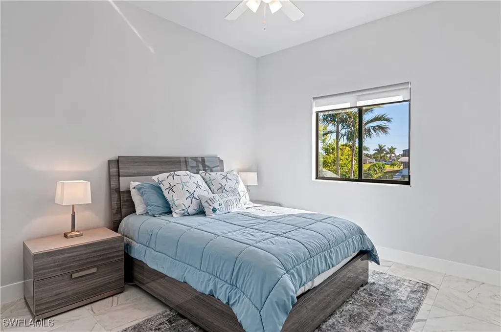 2553 Surfside Boulevard Cape Coral FL 33914