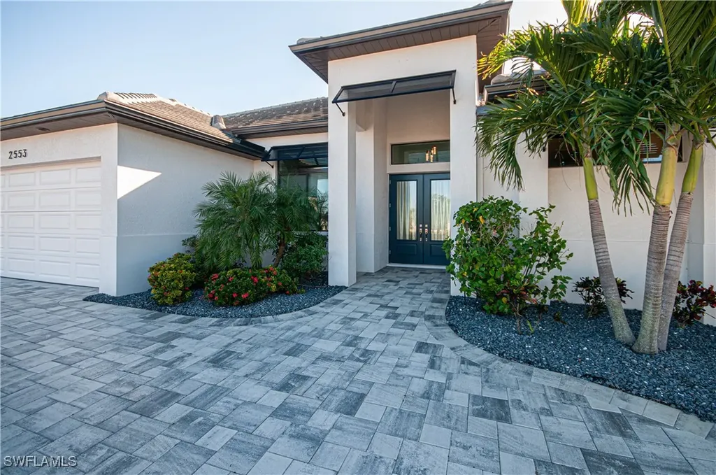 2553 Surfside Boulevard Cape Coral FL 33914