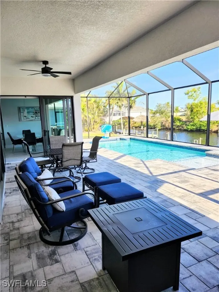 2553 Surfside Boulevard Cape Coral FL 33914