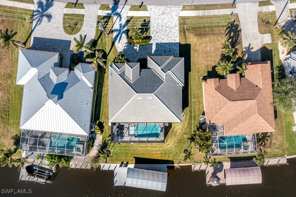 2553 Surfside Boulevard Cape Coral FL 33914