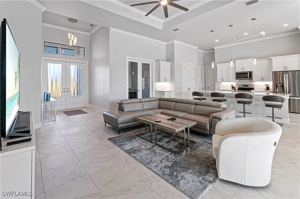 2553 Surfside Boulevard Cape Coral FL 33914
