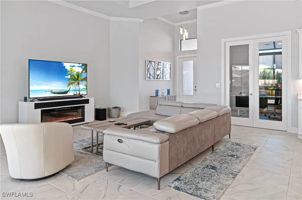 2553 Surfside Boulevard Cape Coral FL 33914