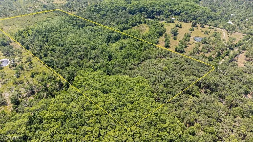 1 Catamount Road Labelle FL 33975