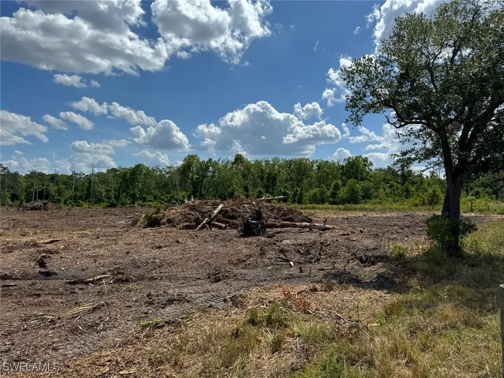 1 Catamount Road Labelle FL 33975