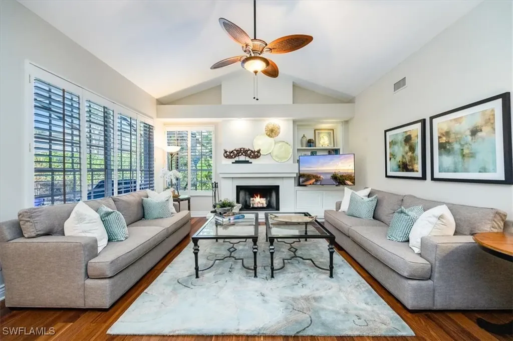 807 Turkey Oak Lane Naples FL 34108