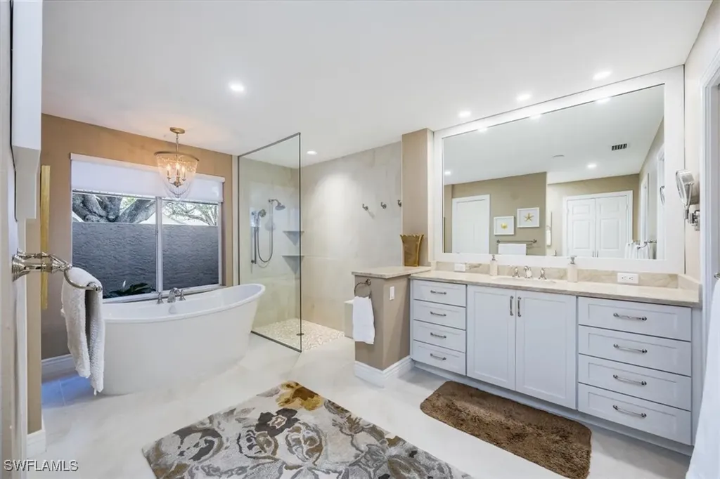 807 Turkey Oak Lane Naples FL 34108
