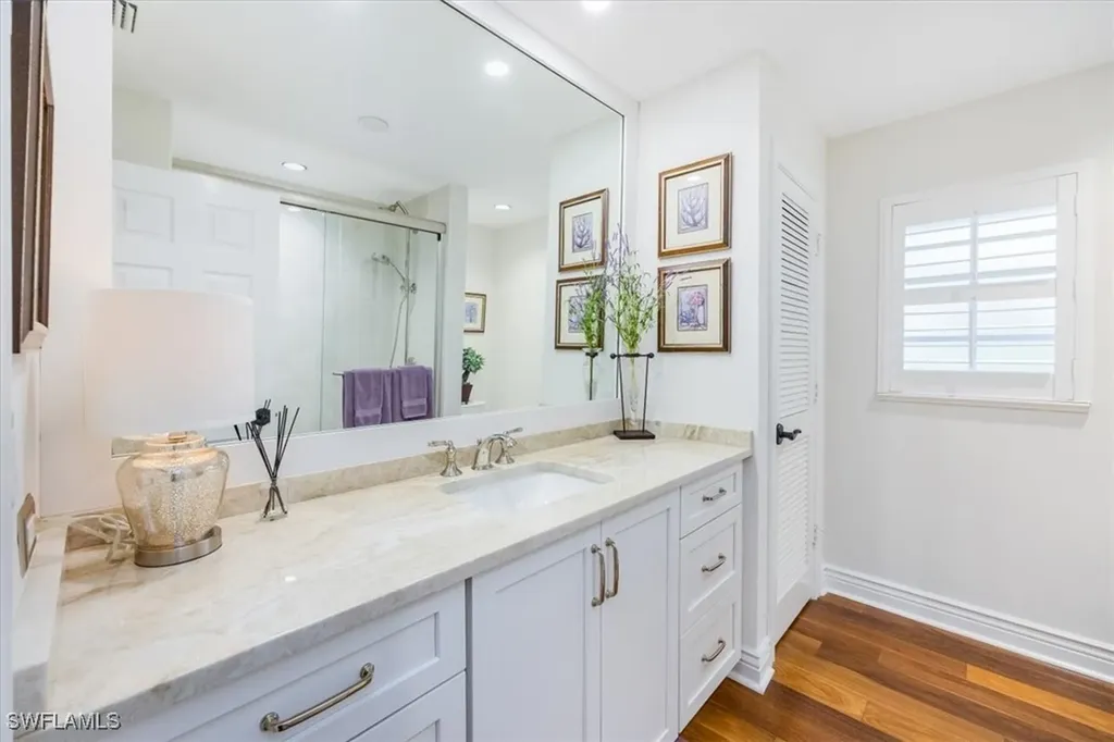 807 Turkey Oak Lane Naples FL 34108