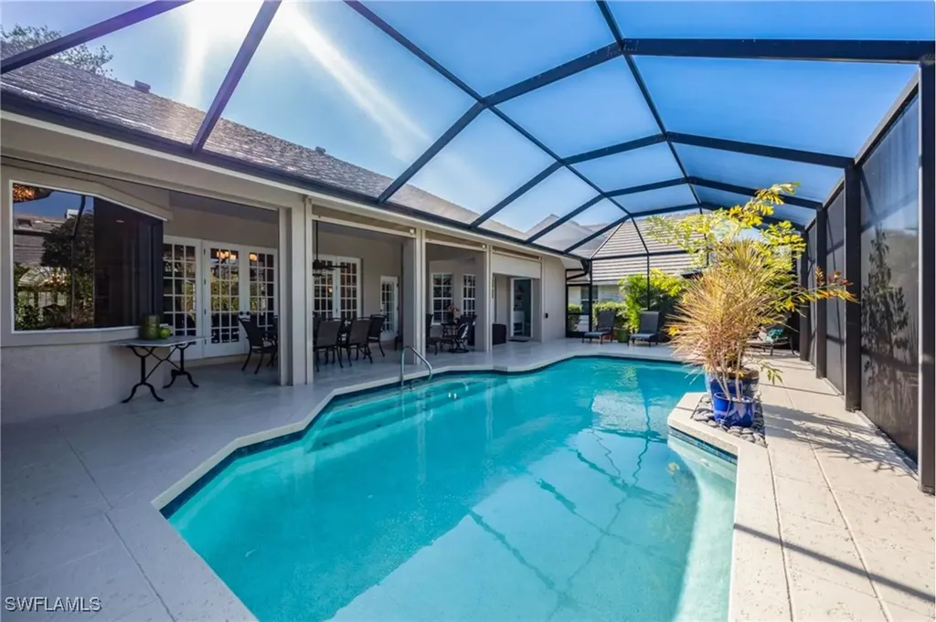 807 Turkey Oak Lane Naples FL 34108