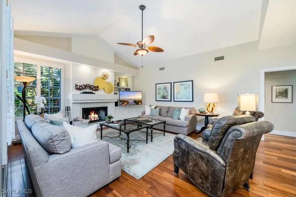 807 Turkey Oak Lane Naples FL 34108