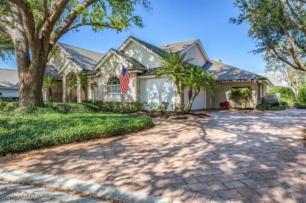807 Turkey Oak Lane Naples FL 34108