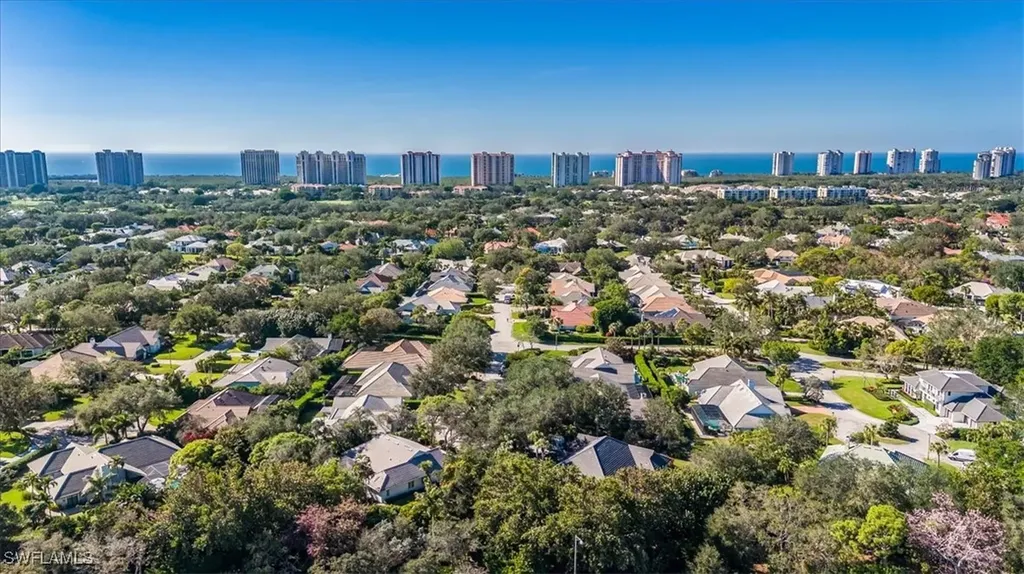 807 Turkey Oak Lane Naples FL 34108