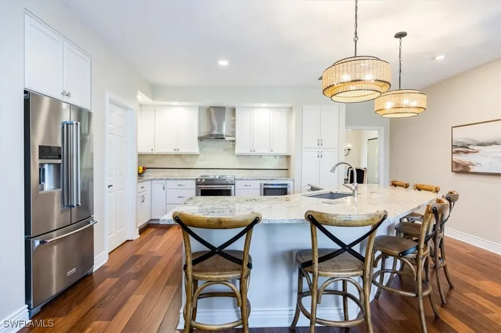 807 Turkey Oak Lane Naples FL 34108
