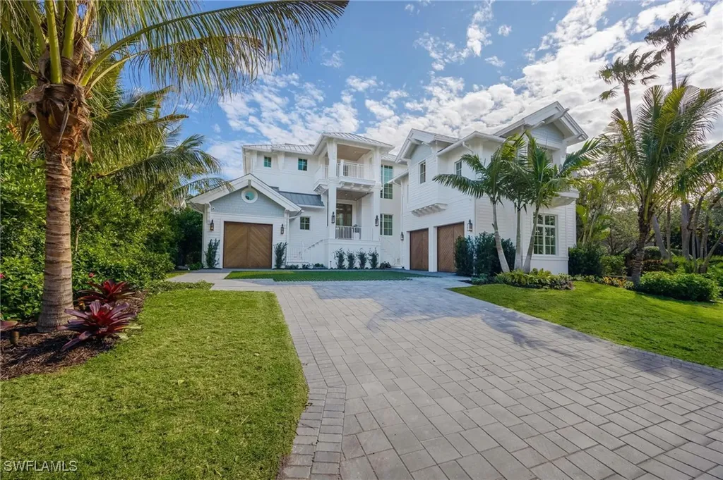 Naples FL, 3295 Gordon Drive