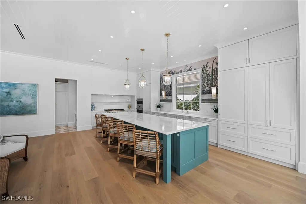 3295 Gordon Drive Naples FL 34102