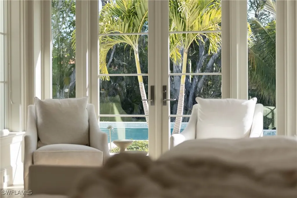 3295 Gordon Drive Naples FL 34102
