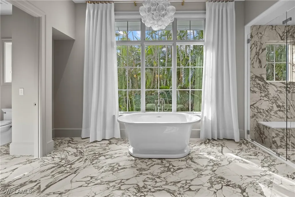 3295 Gordon Drive Naples FL 34102