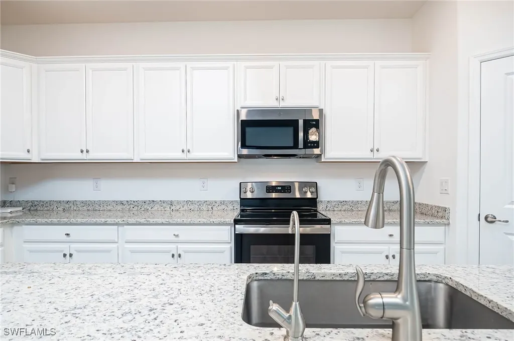 2418 Orchard Street Naples FL 34120