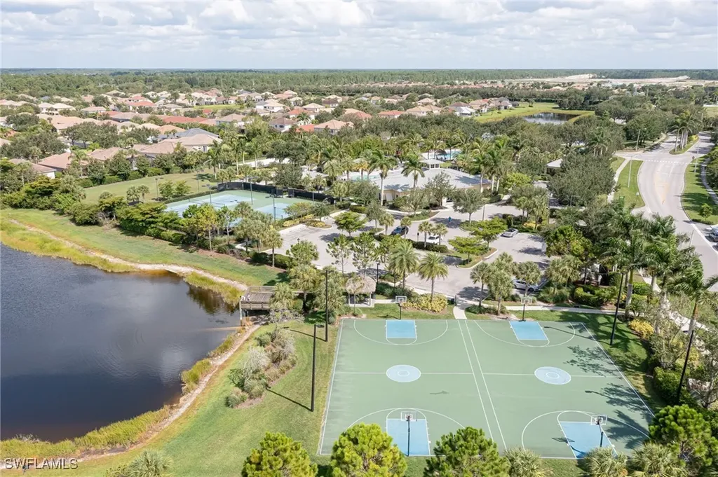 2418 Orchard Street Naples FL 34120