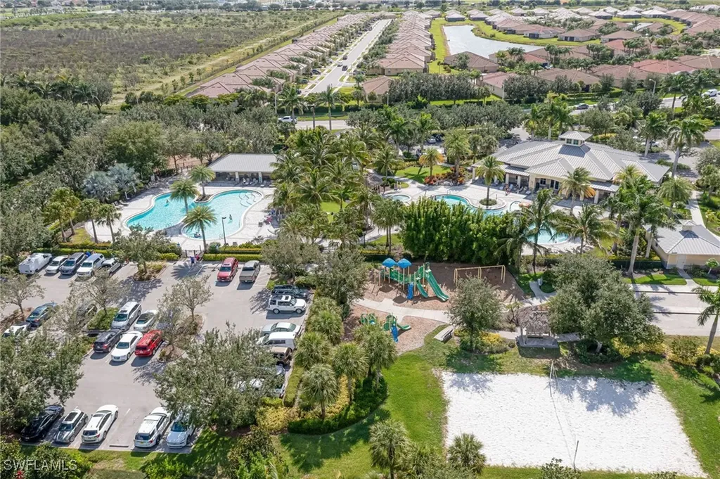 2418 Orchard Street Naples FL 34120