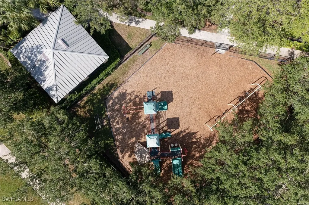 2418 Orchard Street Naples FL 34120