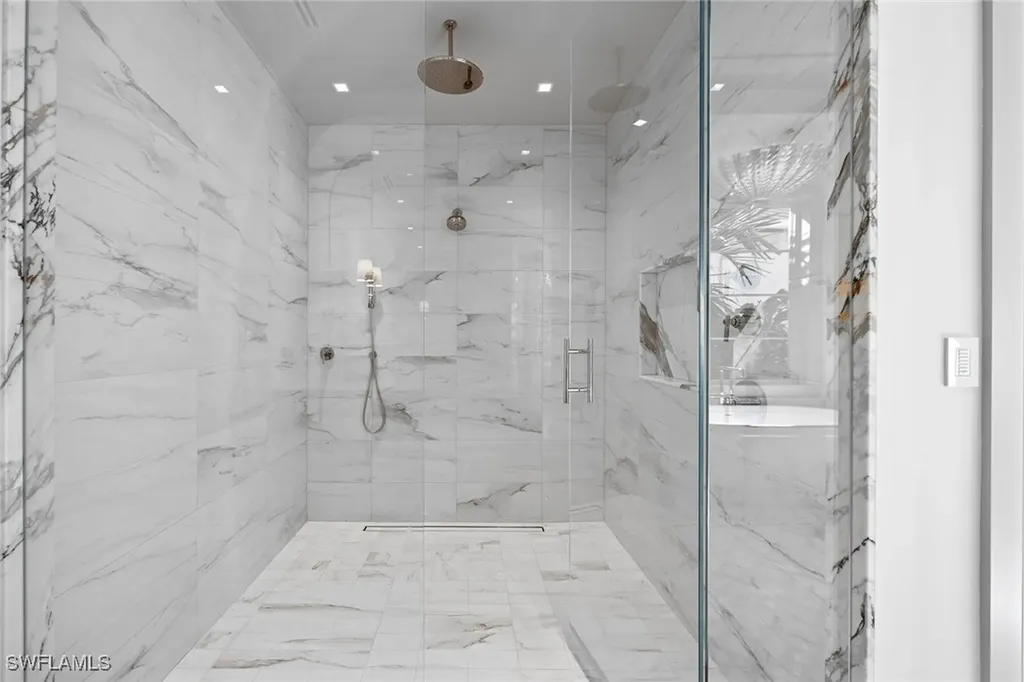 3277 Gordon Drive Naples FL 34102