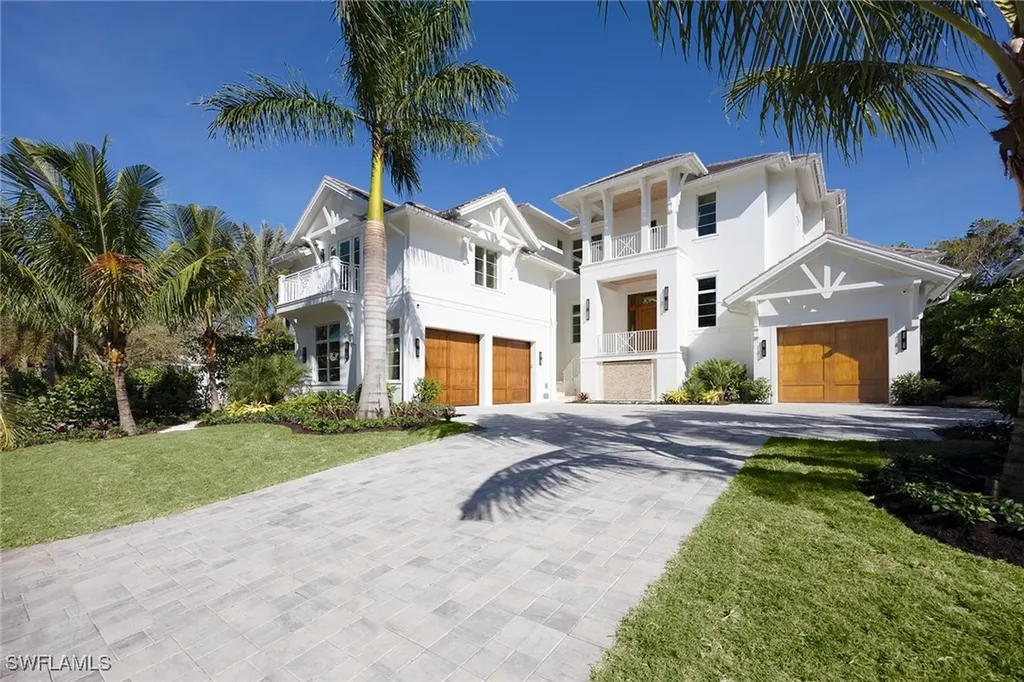 3277 Gordon Drive Naples FL 34102