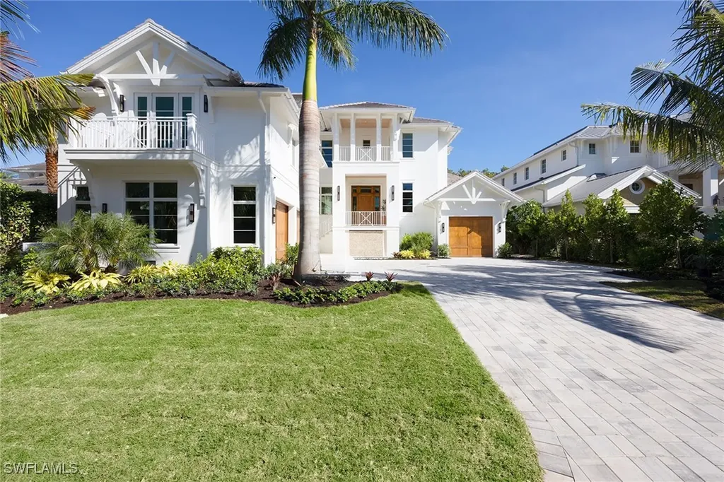 3277 Gordon Drive Naples FL 34102