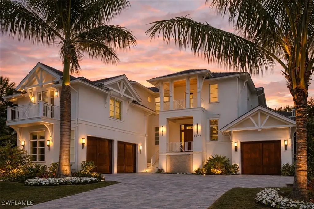 3277 Gordon Drive Naples FL 34102