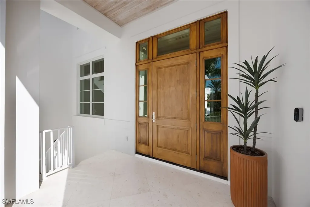 3277 Gordon Drive Naples FL 34102