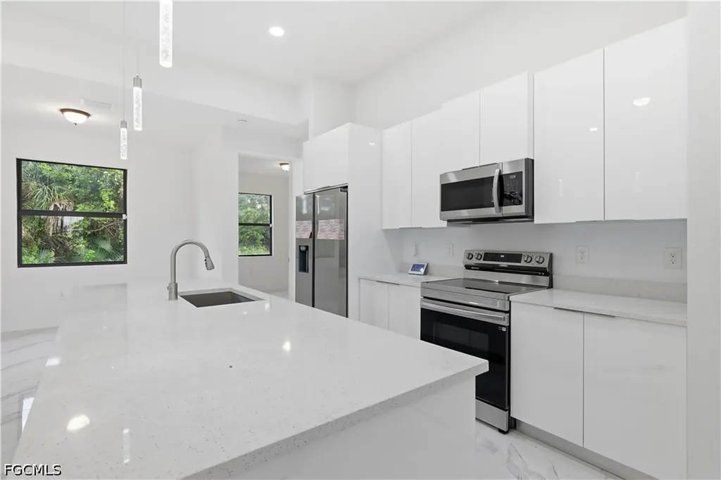 1436 Graham Circle Lehigh Acres FL 33936