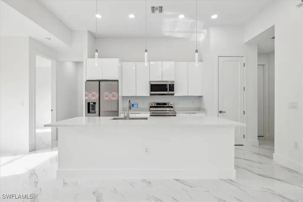 1436 Graham Circle Lehigh Acres FL 33936