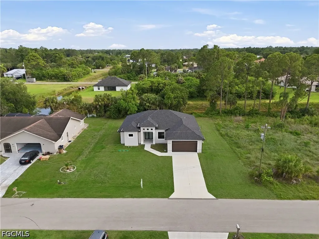 1436 Graham Circle Lehigh Acres FL 33936