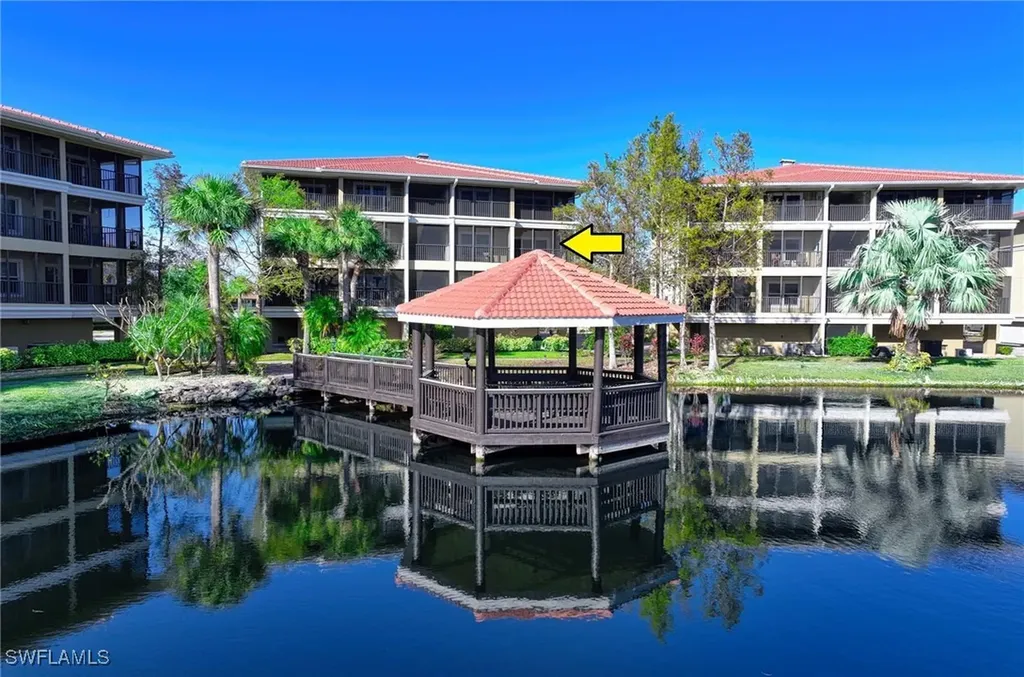 10041 Lake Cove Drive Fort Myers FL 33908