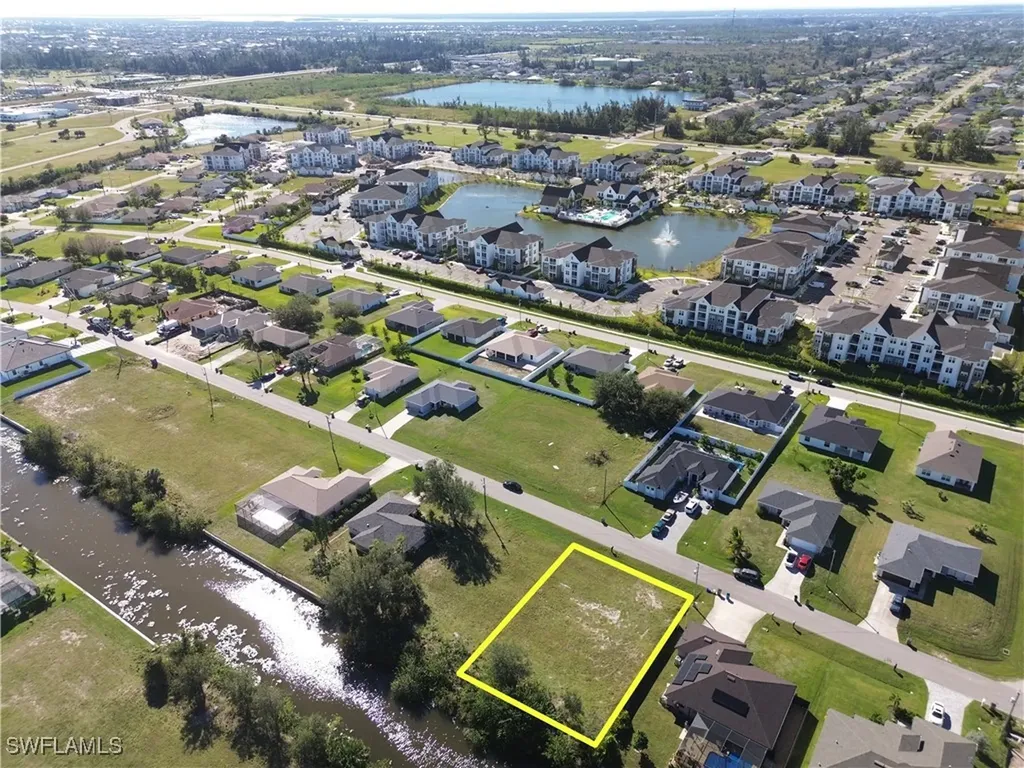 211 SW 14th Avenue Cape Coral FL 33991