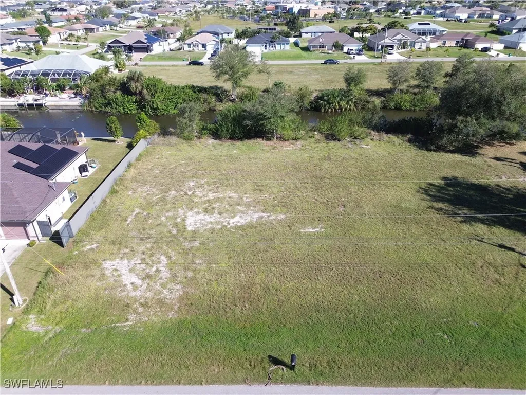 211 SW 14th Avenue Cape Coral FL 33991