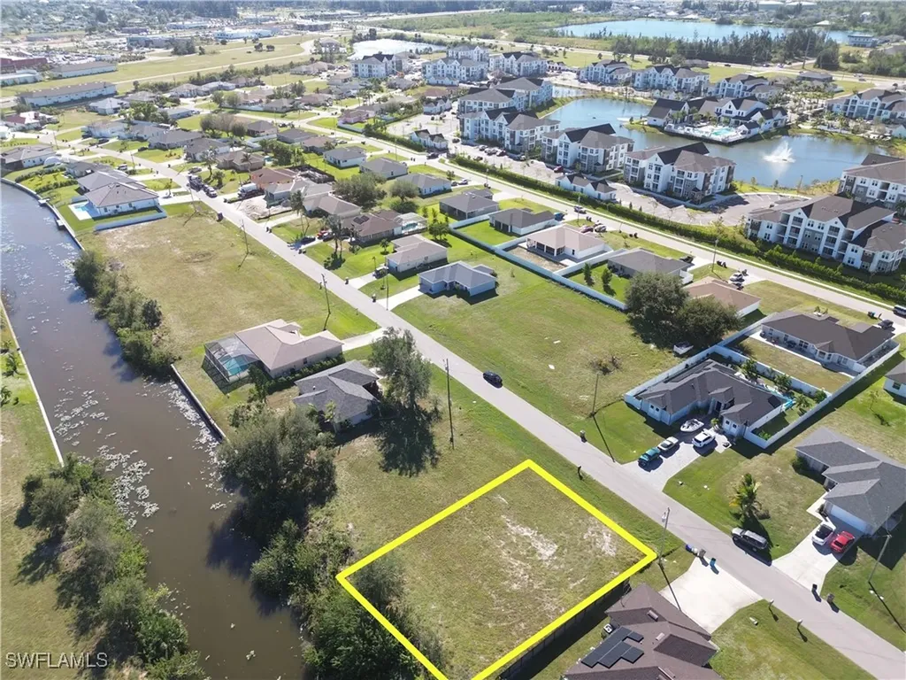 211 SW 14th Avenue Cape Coral FL 33991