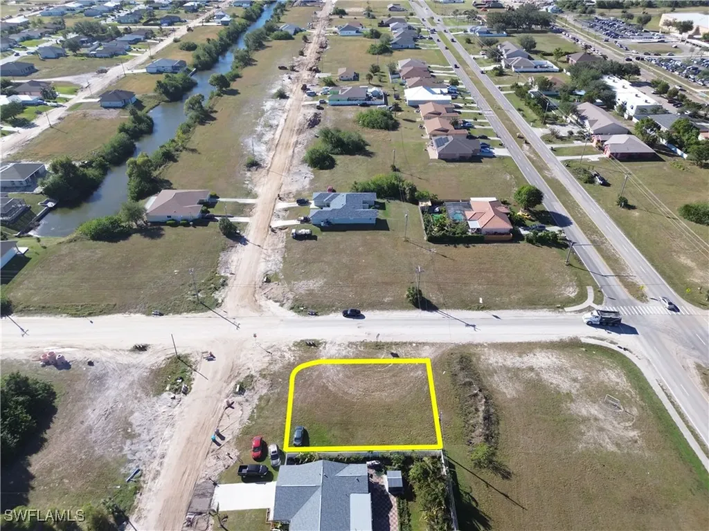 1301 NE 15th Lane Cape Coral FL 33909