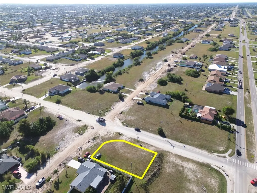 1301 NE 15th Lane Cape Coral FL 33909