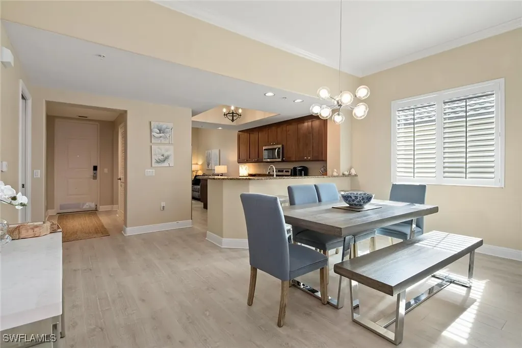 985 Sandpiper Street Naples FL 34102